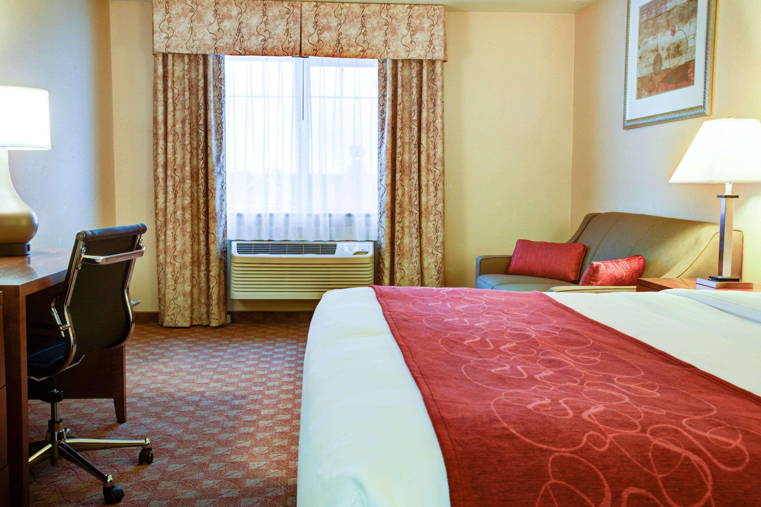Comfort Inn Newport Exteriör bild